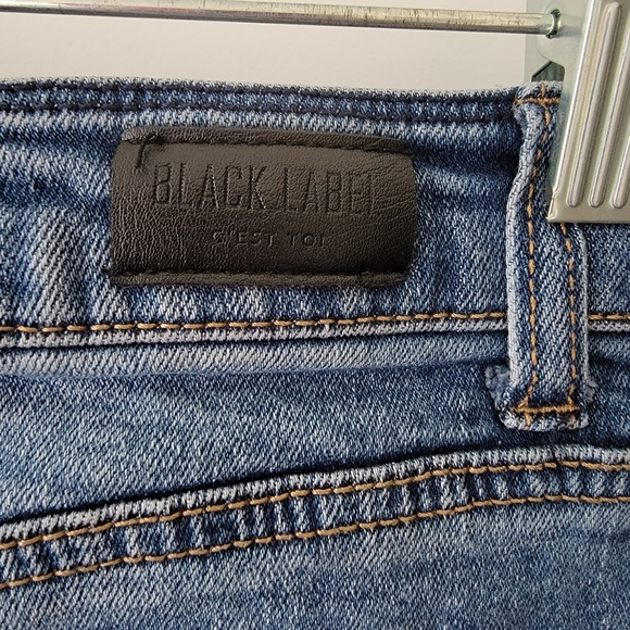 Black Label C'est toi stretch denim distressed mini skirt. Size small. - Picture 4 of 16